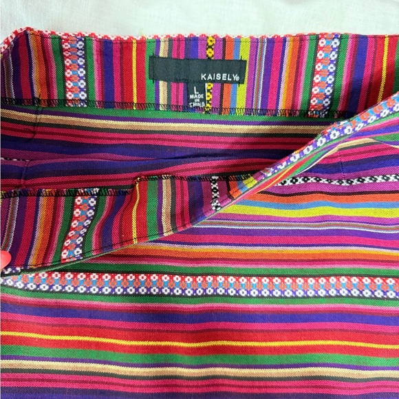 Vibrant Bohemian Mini Skirt - Picture 4 of 4